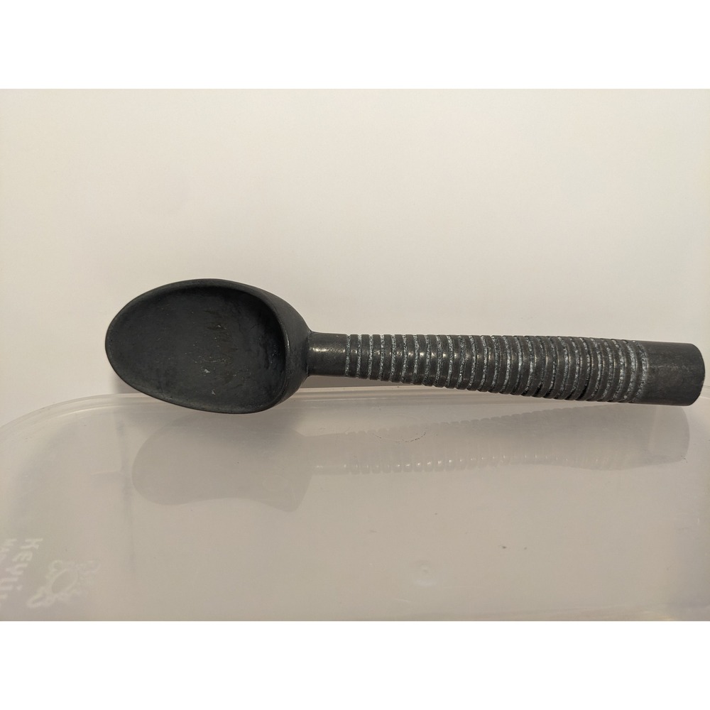 Vintage Cast Aluminum Ice Cream Scoop Ribbed Handle Matte Metal Spade 7 Inch‎